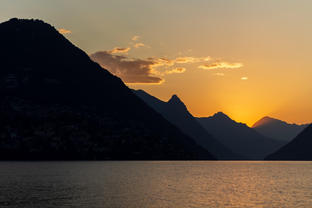 אגם מולבנו - Lago di Molveno | Secret World Trip Planner
