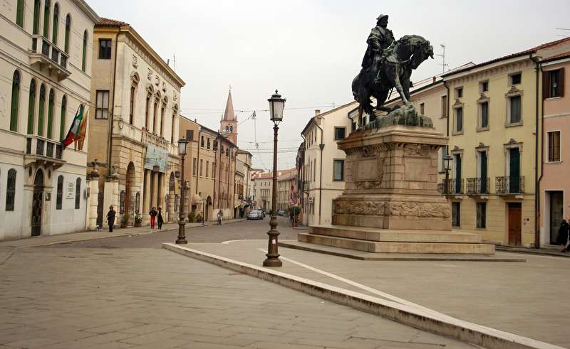 రోజులు బెనారస్ నివాసముండవలసి - Rovigo | Secret World Trip Planner