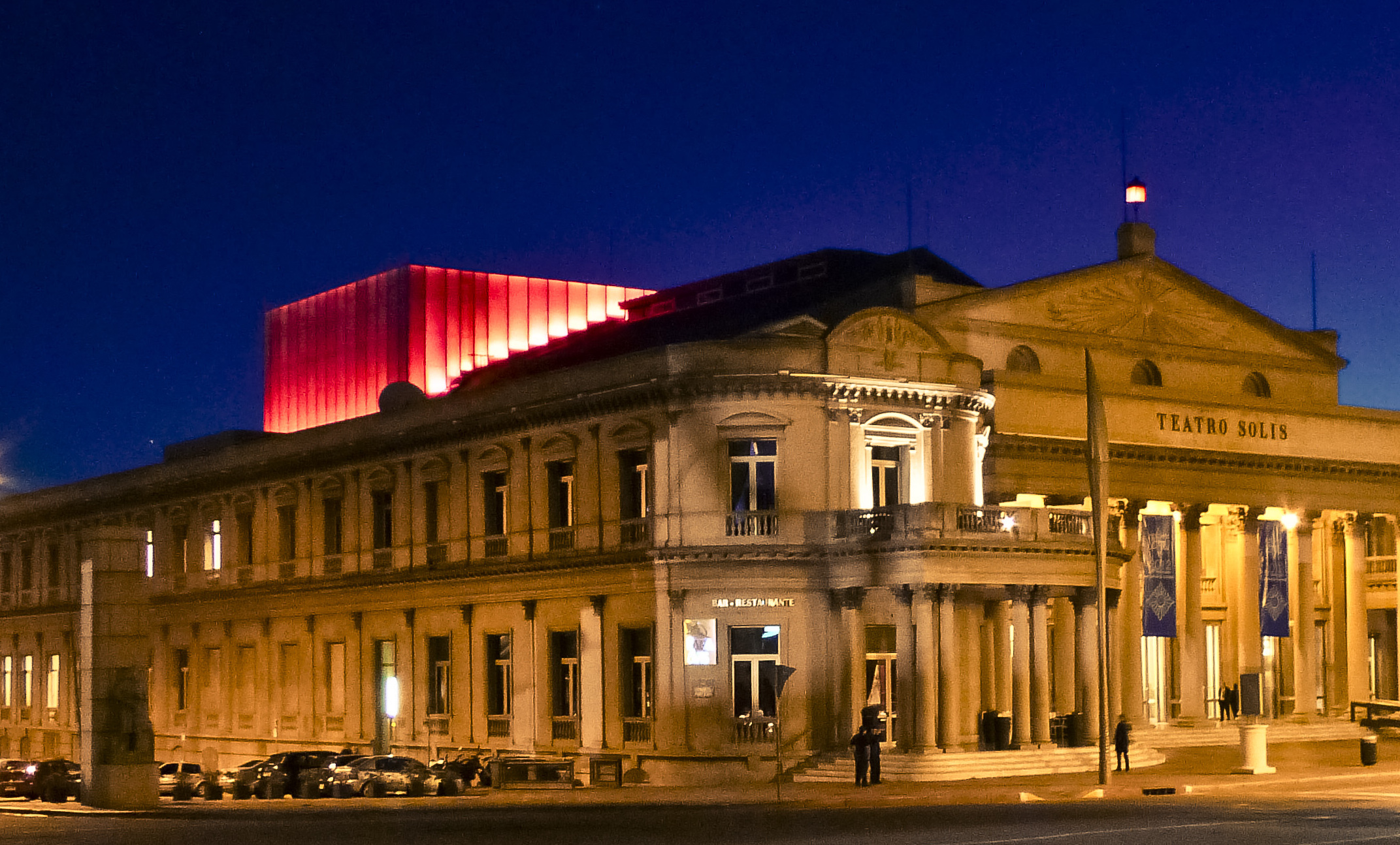 Divadlo Solis - Montevideo | Secret World Trip Planner