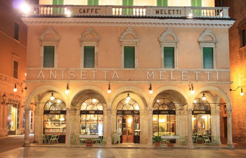 Meletti kávé - Ascoli Piceno | Secret World Trip Planner
