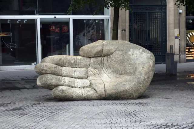 La mà de Druon Antigoon - Antwerpen | Secret World Trip Planner