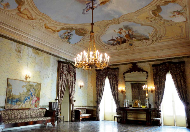 Arezzoko Trifiletti jauregia - Ragusa | Secret World Trip Planner