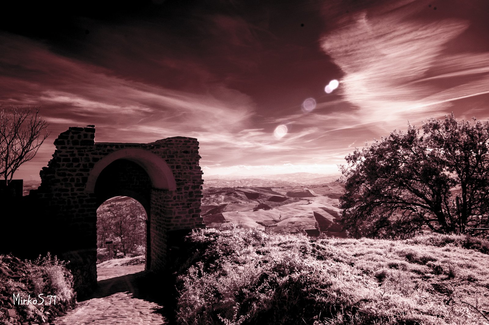 Il Castello di Pitino - Pitino | Secret World Trip Planner