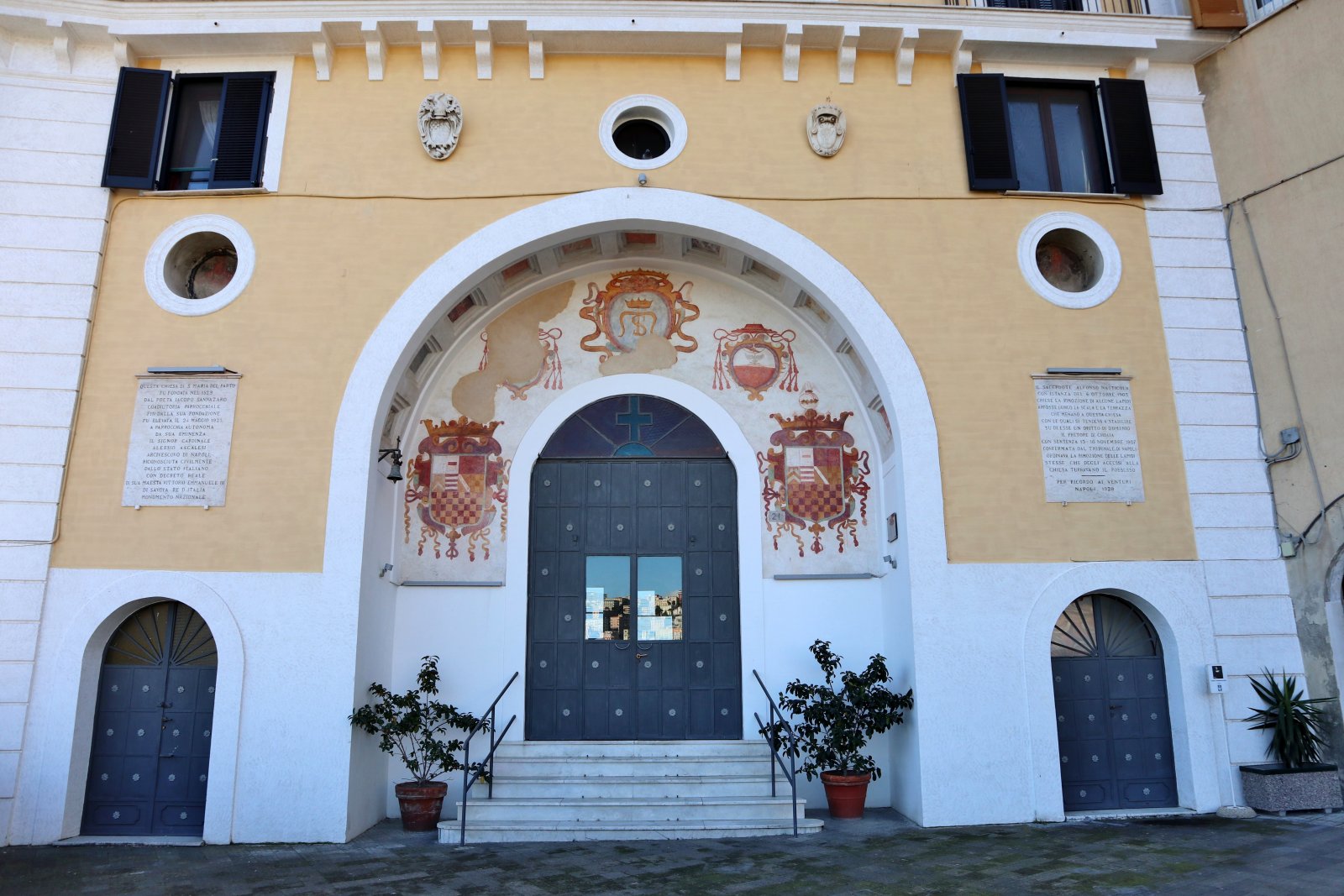ຕົ້/ສາດສະໜາຈັກຂອງເປັ Parto - Napoli | Secret World Trip Planner