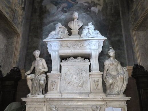 ຕົ້/ໂມງຂອງການອ່ານ Sannazzaro - Napoli | Secret World Trip Planner