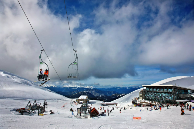 The ski centers around Arachova - Arachova | Secret World Trip Planner