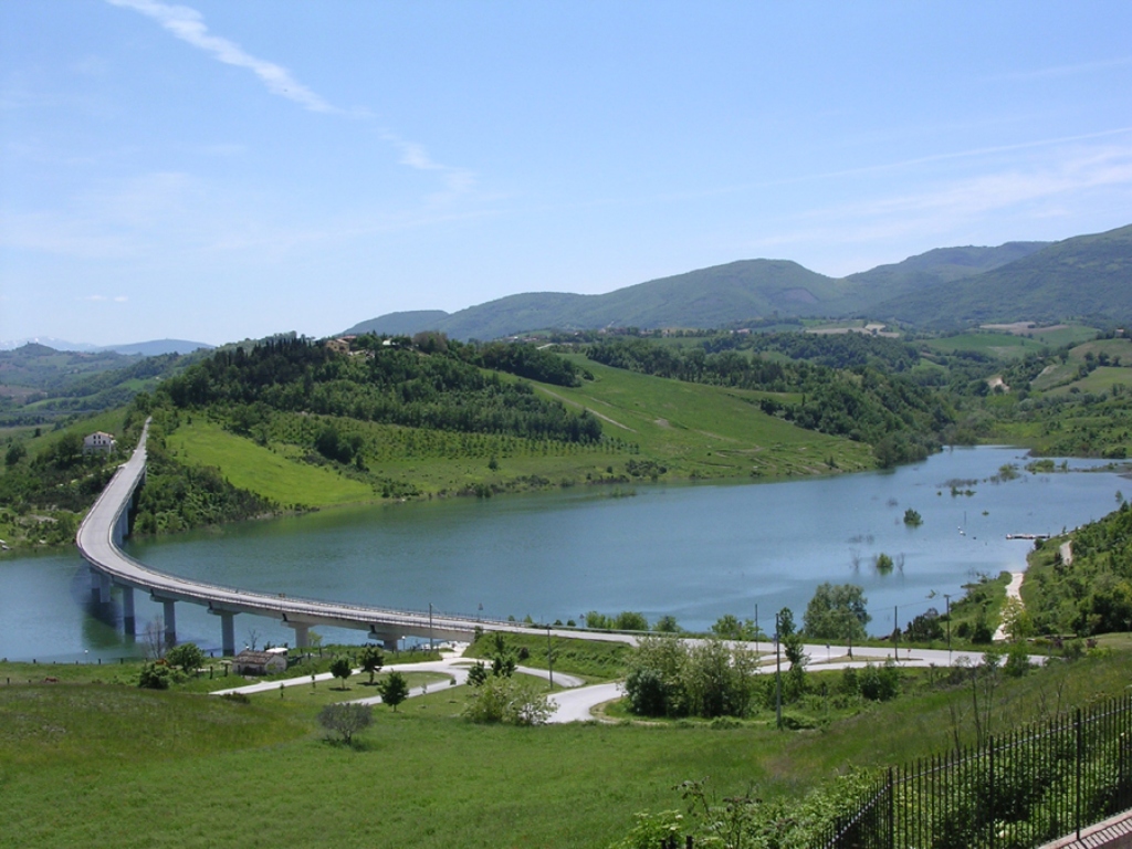Lago Cingoli - Lago di Cingoli | Secret World Trip Planner