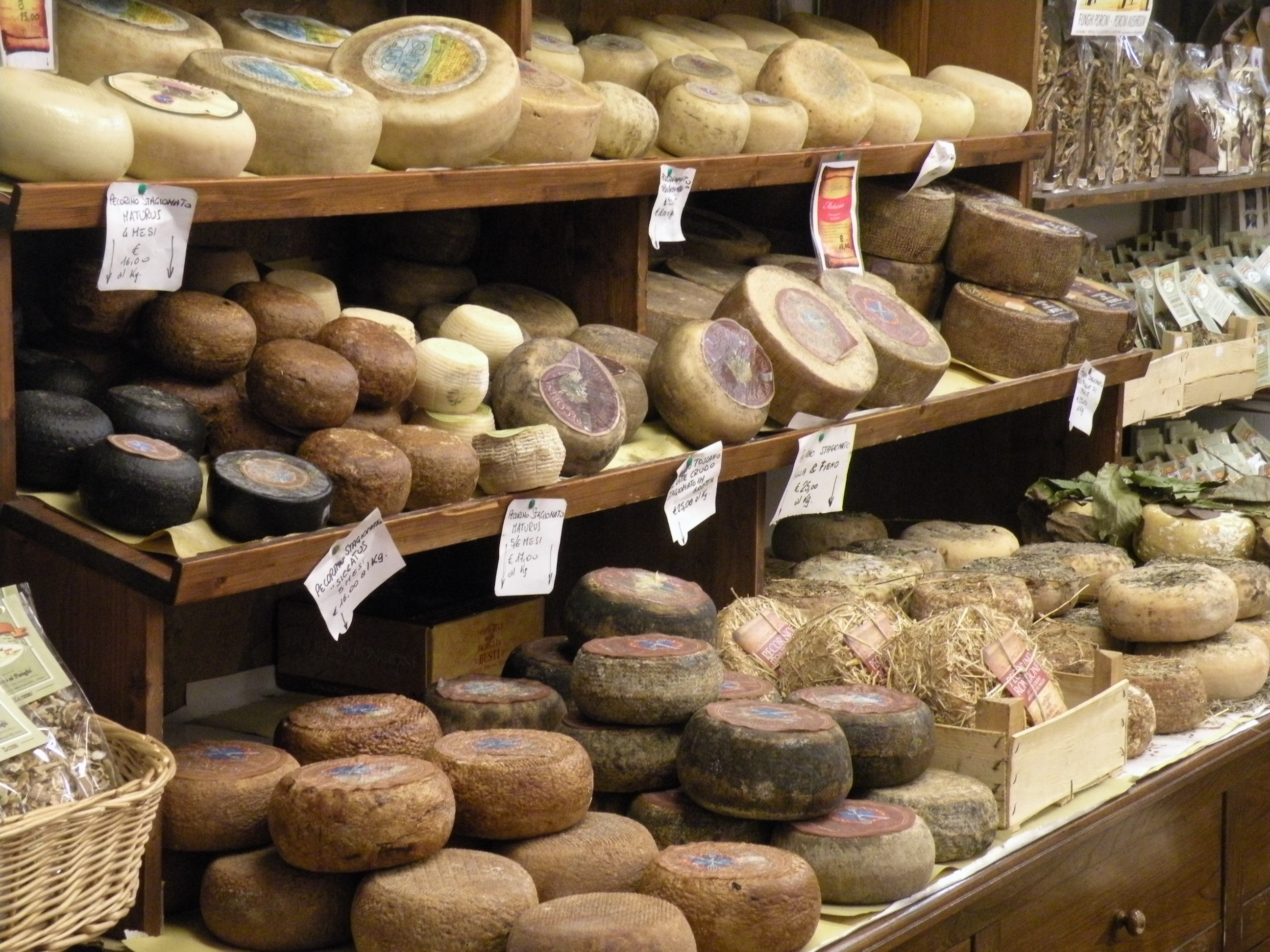 El Pecorino de Pienza y el Valle de Orcia — Pienza