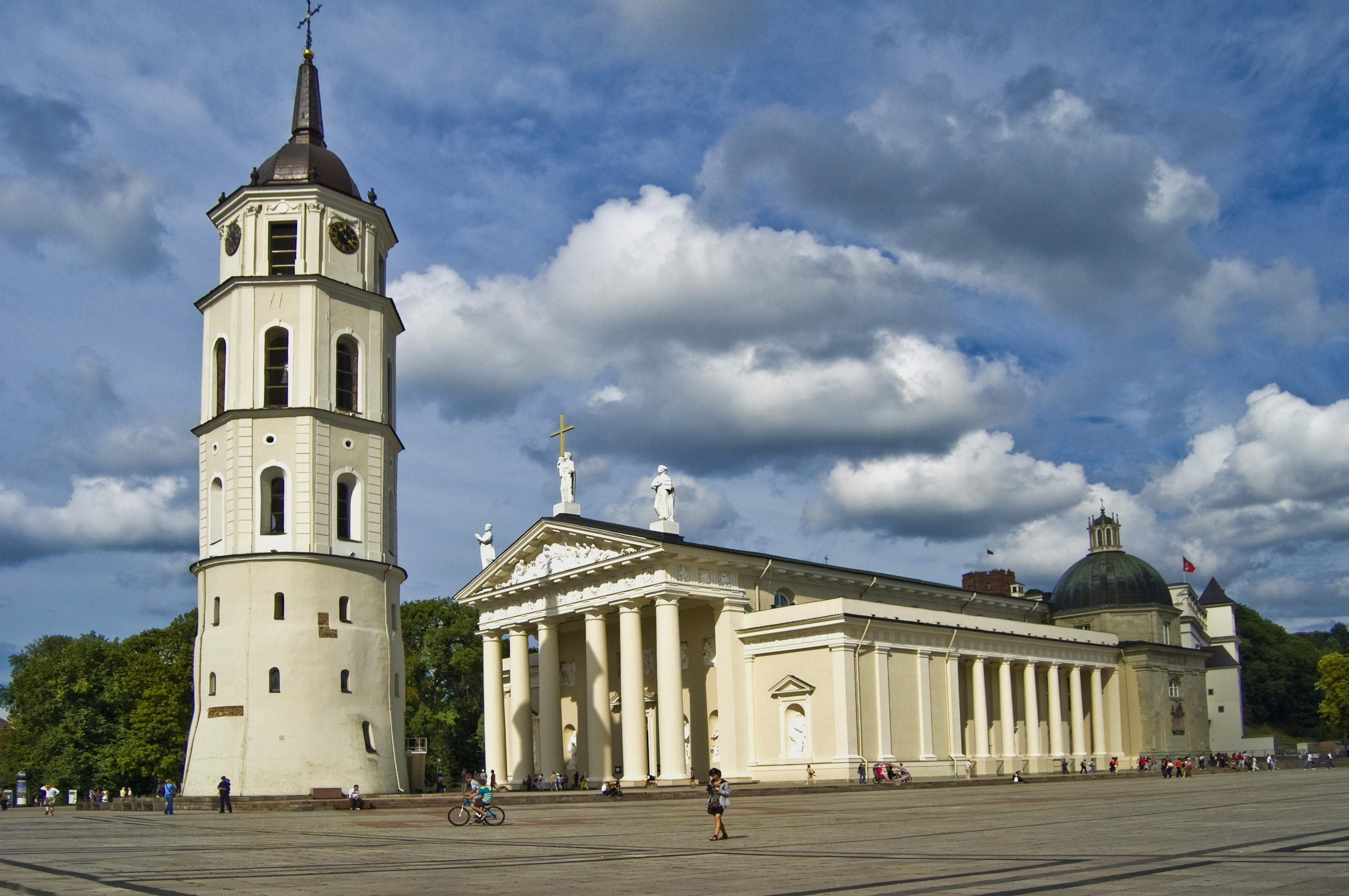 Vilniuse Katedraal - Vilnius | Secret World Trip Planner