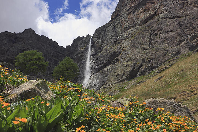 Rayskoto Praskalo | The Highest Waterfall in the Balkans — 4370