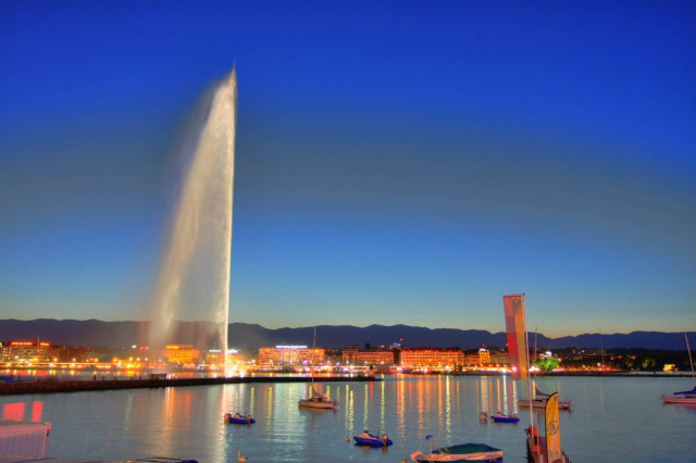 제네바의 위대한 분수 Jet d'Eau - Genève | Secret World Trip Planner