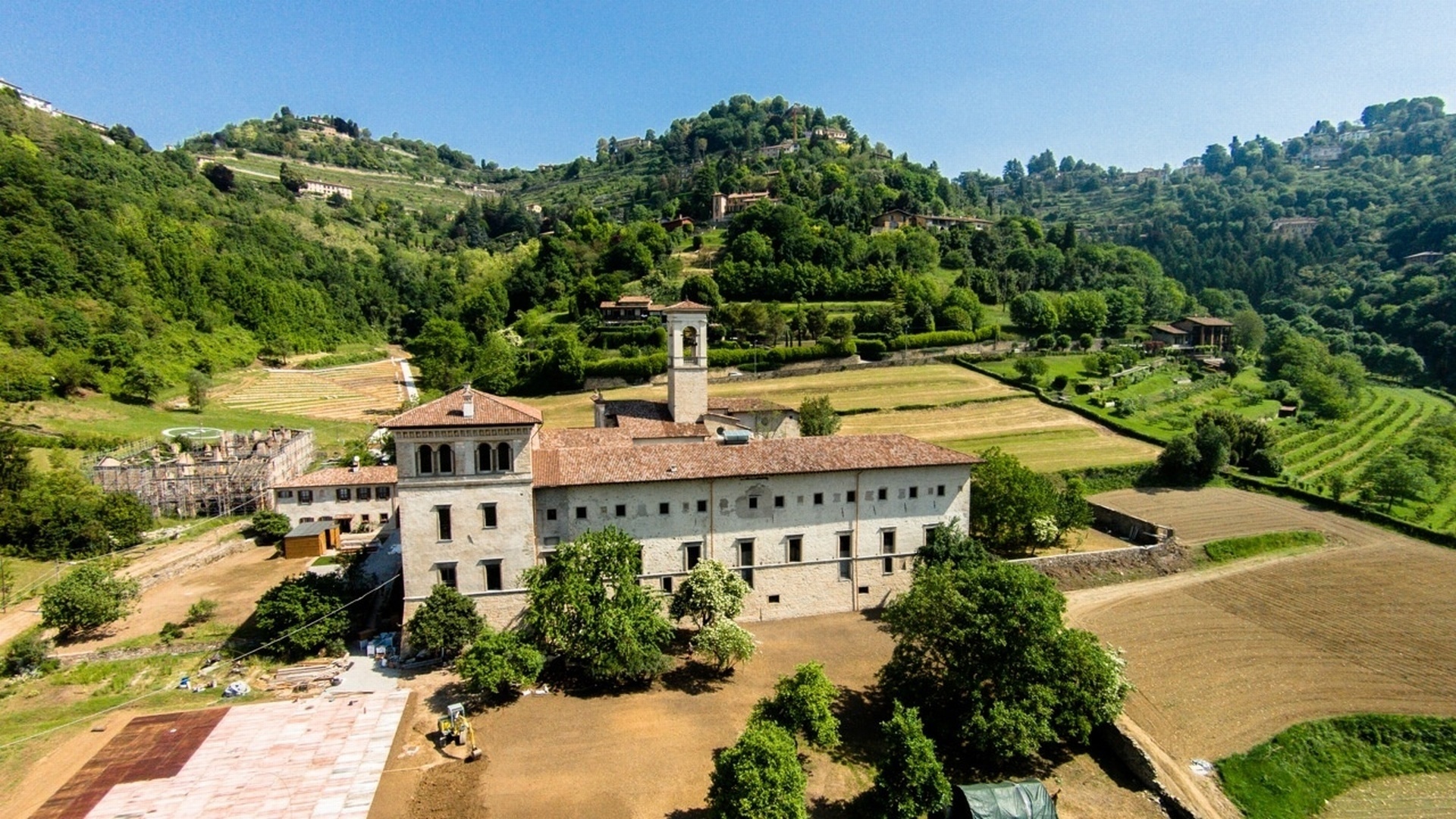 Бывший монастырь Астино - Bergamo | Secret World Trip Planner