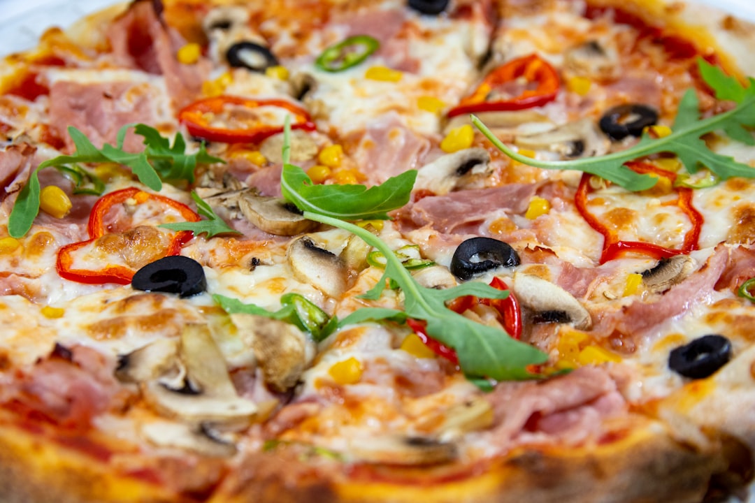Muhasta Pica - Pizzeria Starita a Materdei | Secret World Trip Planner