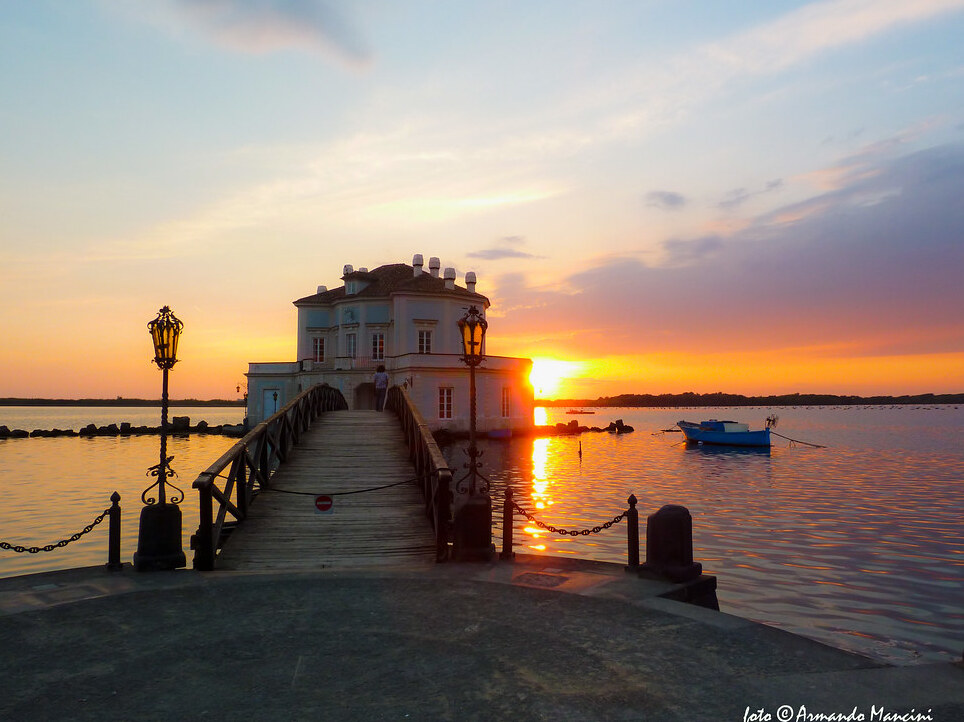 ການສຶ Fusaro ແລະສວຍງາ Casina Vanvitelliana - Lago Fusaro | Secret World Trip Planner