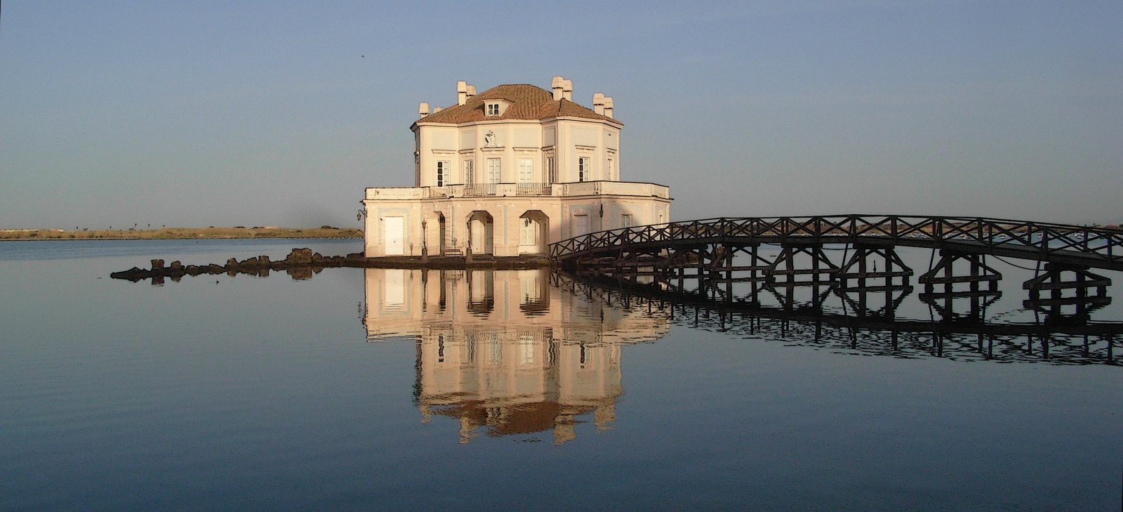 ການສຶ Fusaro ແລະສວຍງາ Casina Vanvitelliana - Lago Fusaro | Secret World Trip Planner