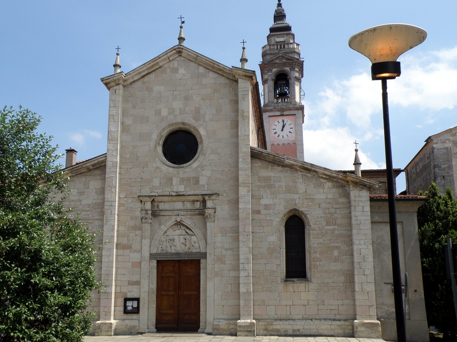 Arona | Collegiata della Natività di Maria Vergine - Arona | Secret World Trip Planner