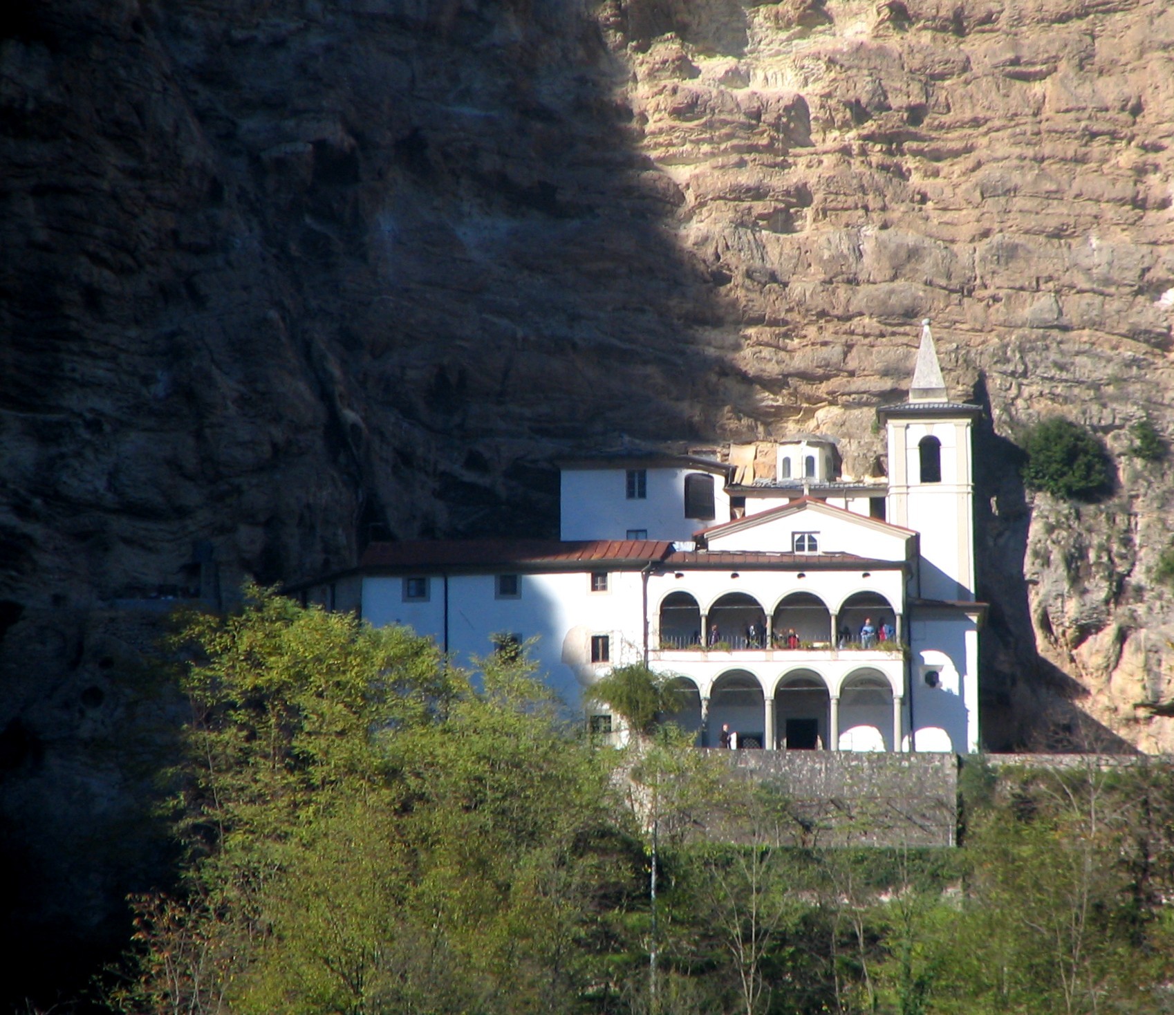 Ermitajul din Calomini - Vergemoli | Secret World Trip Planner