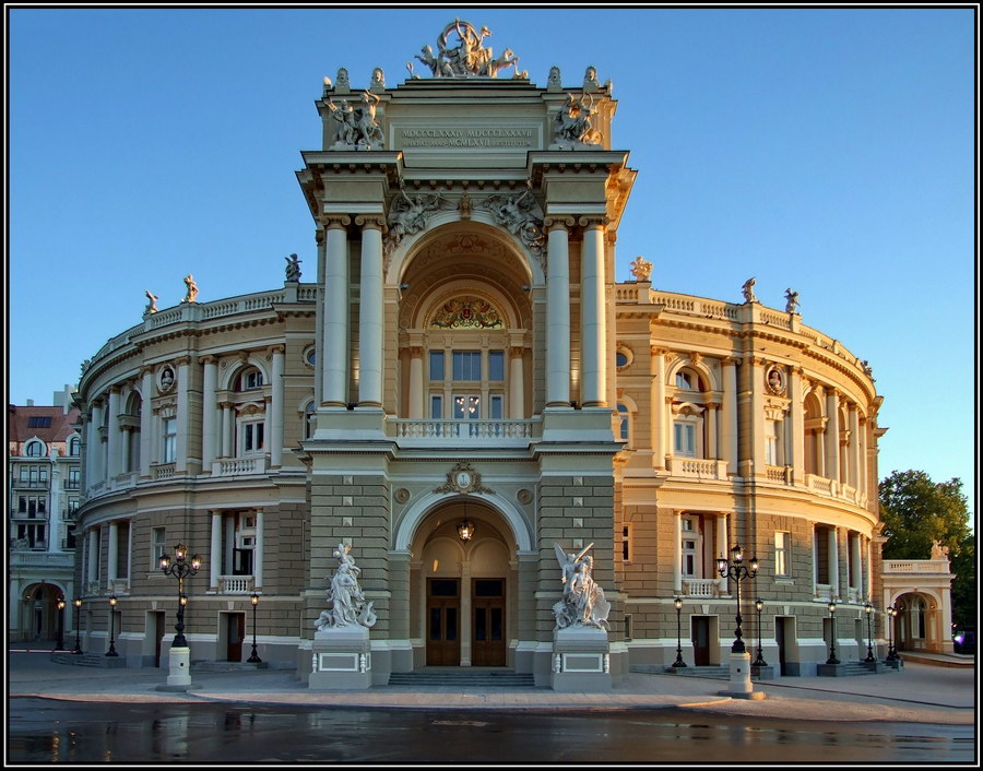Alexandrinsky Színház - Sankt-Peterburg | Secret World Trip Planner