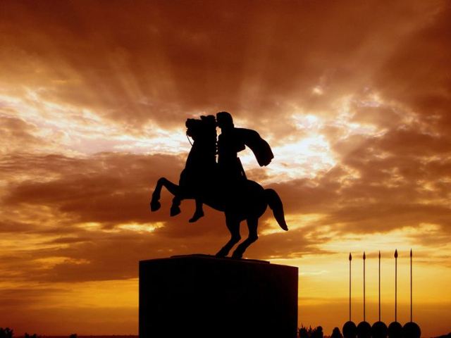 legendinio Aleksandro Didžiojo statula - Thessaloniki | Secret World Trip Planner