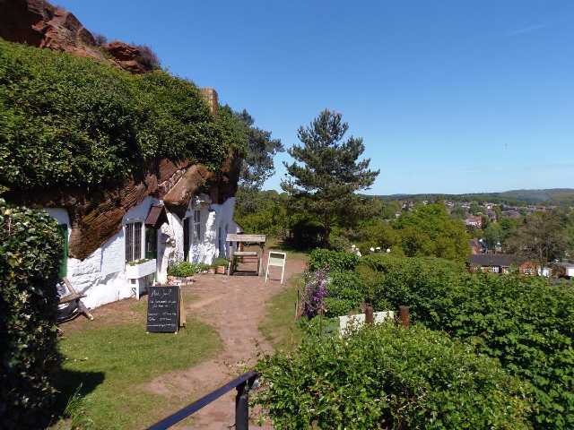 Les Maisons du Rock, Stourbridge — Kinver