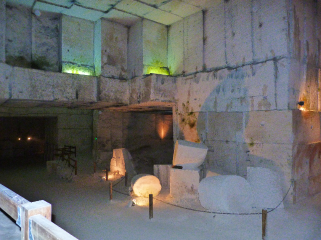 La cantera subterránea de Aubigny - Les Hauts de Forterre | Secret World Trip Planner