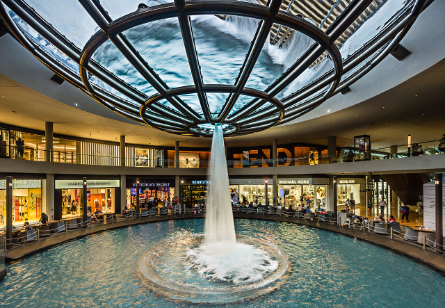 Rain Oculus - Marina Bay Sands - Singapore | Secret World Trip Planner