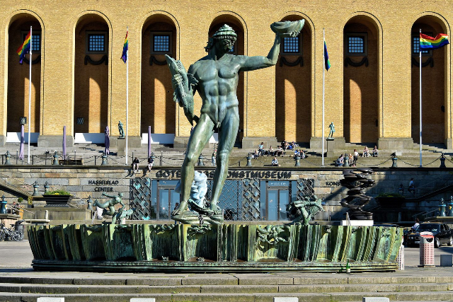 Göteborgs Poseidon - Götaplatsen | Secret World Trip Planner
