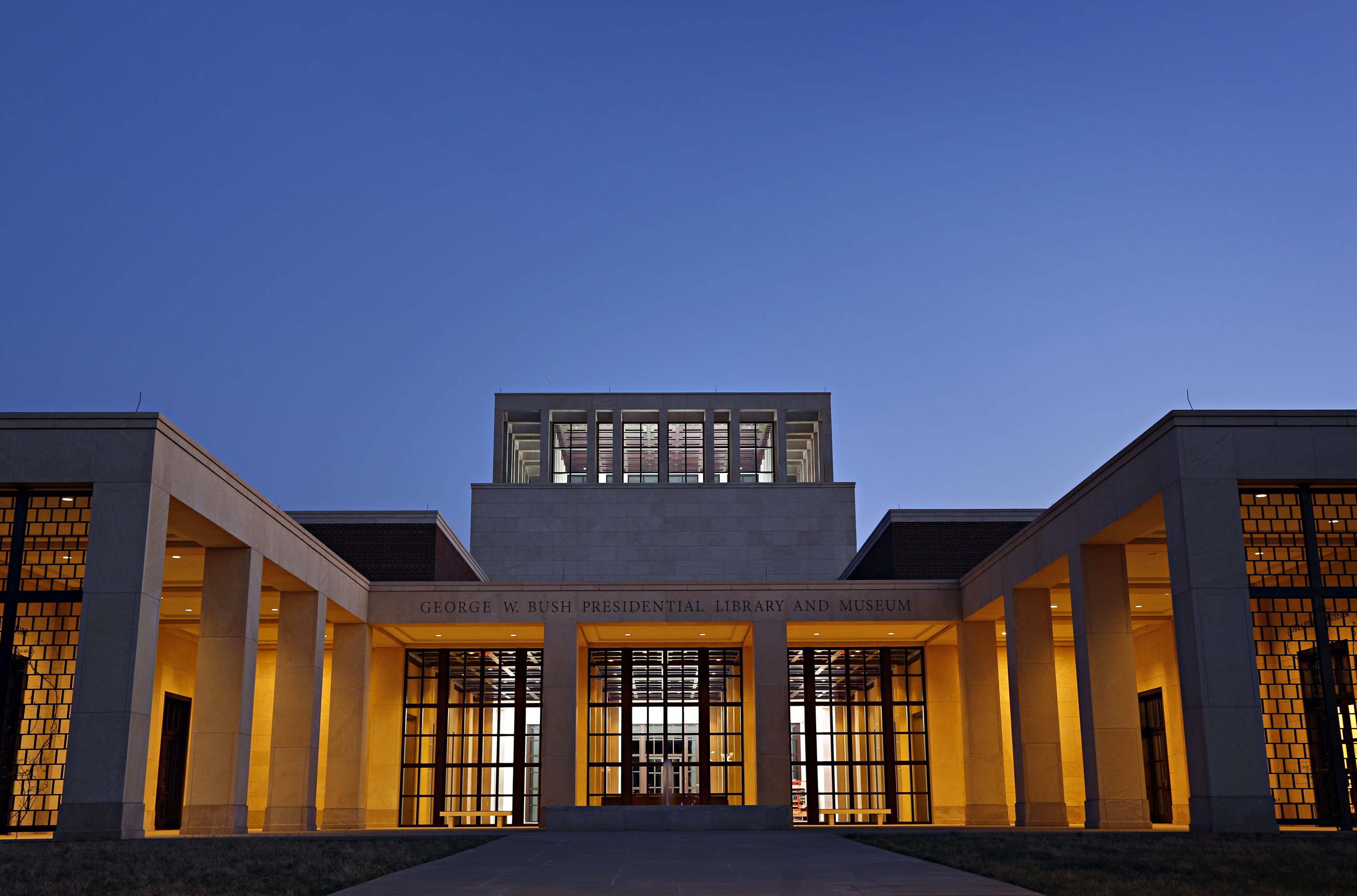 A Biblioteca Presidencial e Museu George W. Bush - Dallas | Secret World Trip Planner