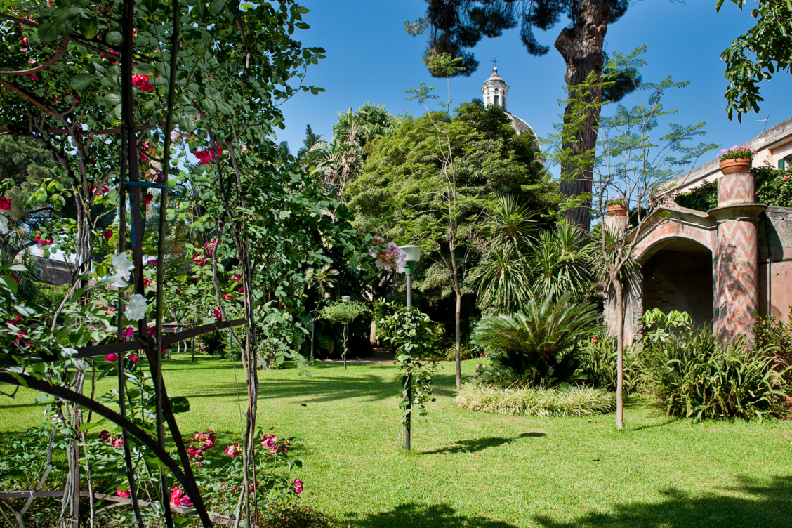 Sicily: The garden of Casa Pennisi - Acireale | Secret World Trip Planner