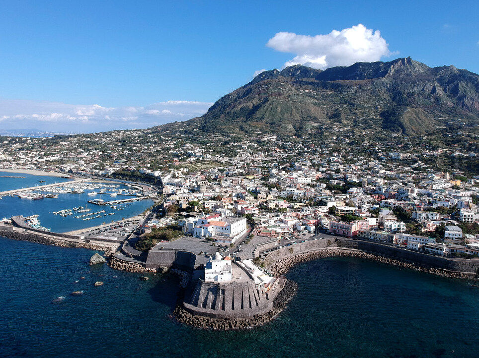 Ischia | Forio, la segunda ciudad más grande de la isla - Forio | Secret World Trip Planner