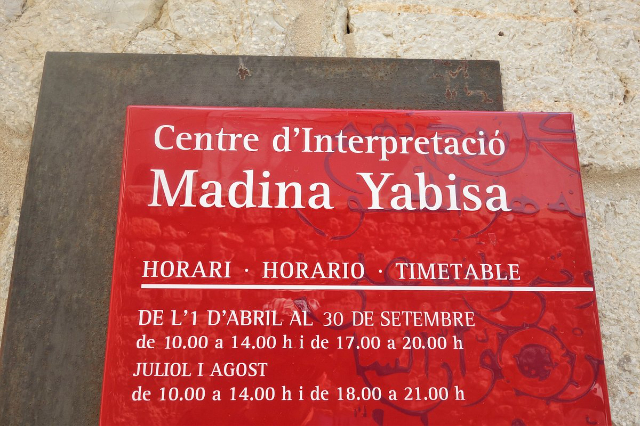 Informationscentret Madina Yabisa - Eivissa | Secret World Trip Planner