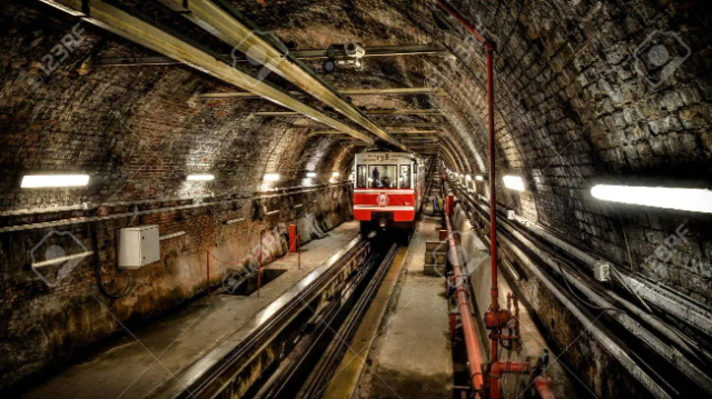 Tünel, বিশ্বের দ্বিতীয় প্রাচীনতম শহুরে পাতাল রেল - Tersane Cd. No:9 | Secret World Trip Planner