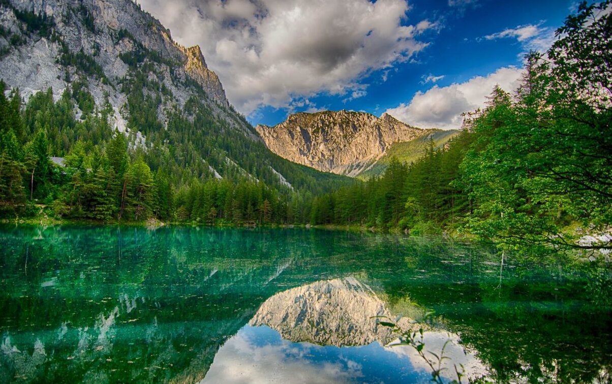 Gruner see, the lake that lives only 4 months - Grüner See | Secret World Trip Planner
