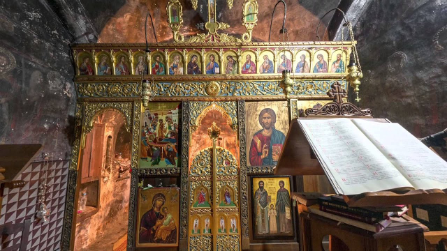 Le monastère Holy Kipinas - North Tzoumerka 440 01 | Secret World Trip Planner