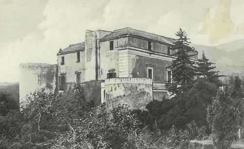 Castello d'Alagno alias Totò - Somma Vesuviana | Secret World Trip Planner