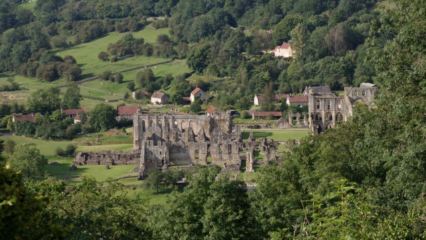 Un peregrinaje desde el castillo de Helmsley a la abadía de Rievaulx — Castlegate