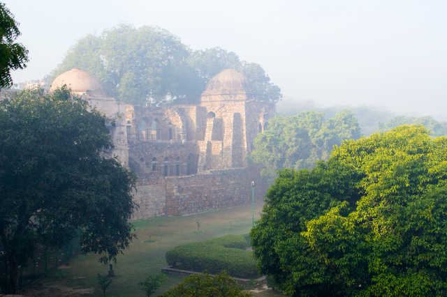 Sráidbhaile Hauz Khas - New Delhi | Secret World Trip Planner