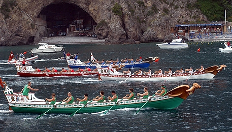 Regata de las antiguas repúblicas marítimas - Amalfi | Secret World Trip Planner