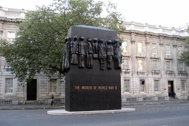 Women of World War II Memorial - Whitehall | Secret World Trip Planner