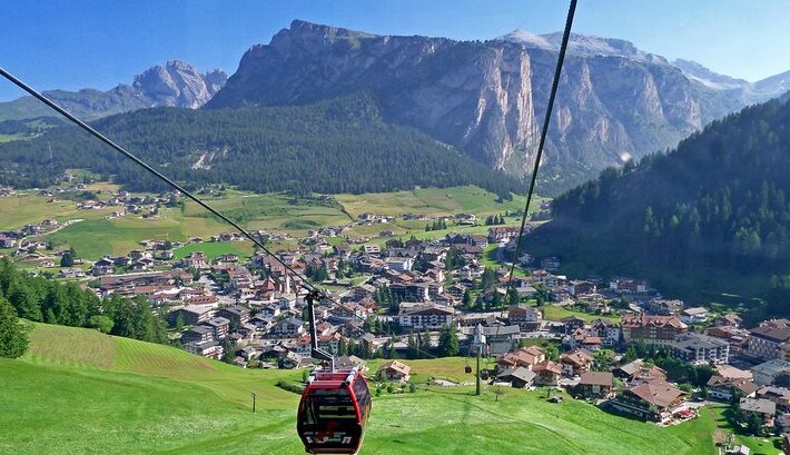 Percuma di Tempat Awam - Selva di Val Gardena | Secret World Trip Planner
