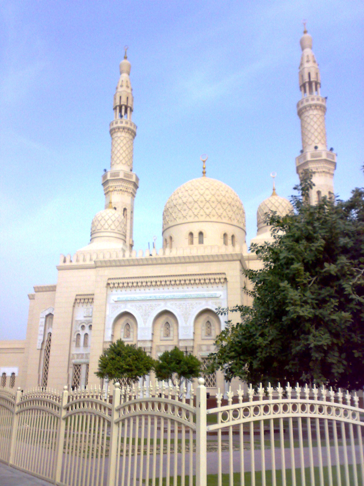 Dubai: Jumeirah Masjid - Dubai | Secret World Trip Planner