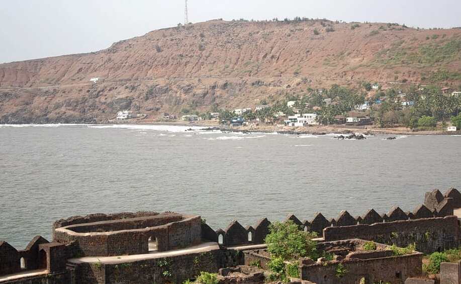 Una obra maestra de la arquitectura maratha: El Fuerte Kolaba - Alibag | Secret World Trip Planner