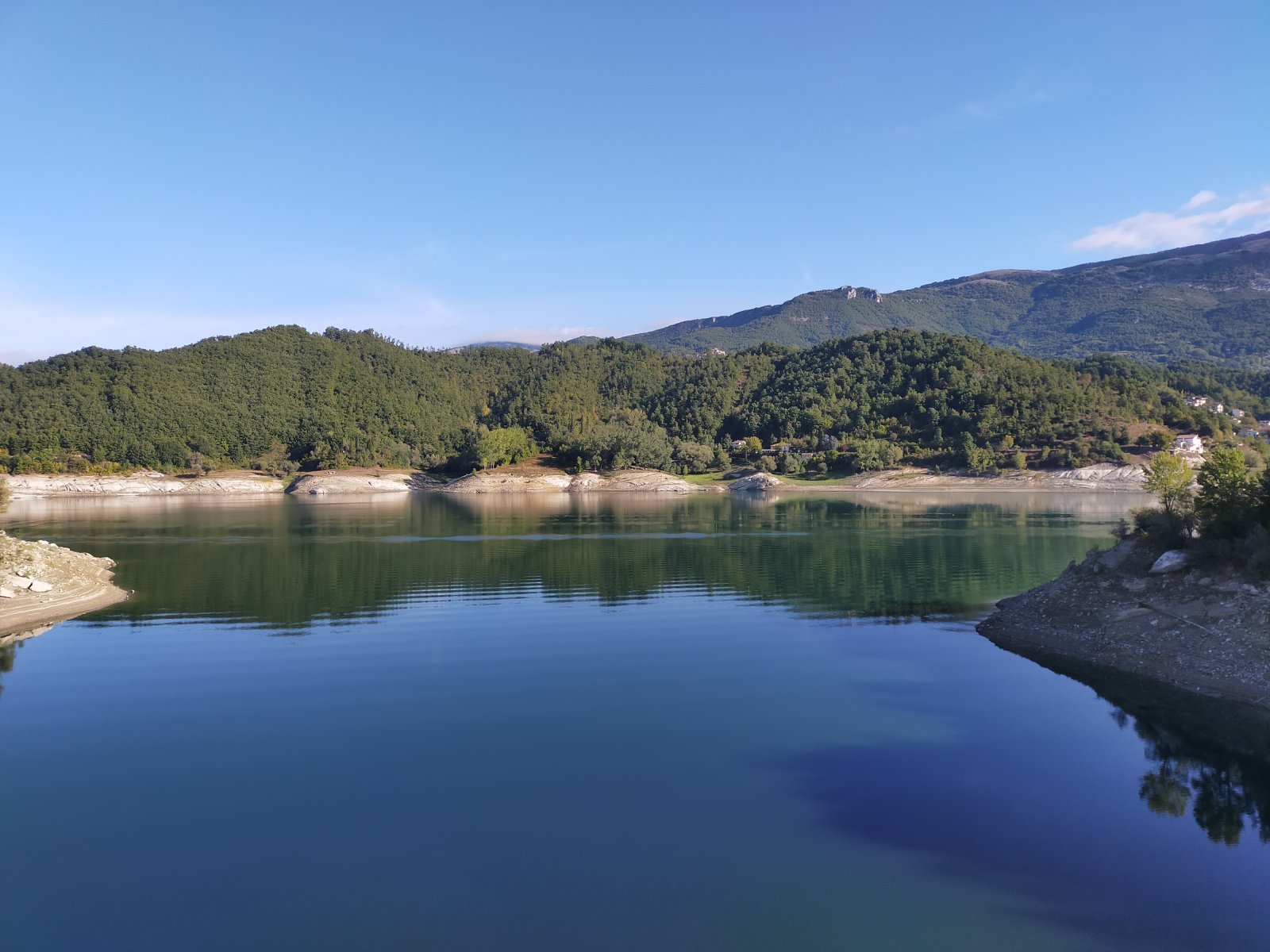 Lazio | Lago Salto, una belleza desconocida - Lago del Salto | Secret World Trip Planner
