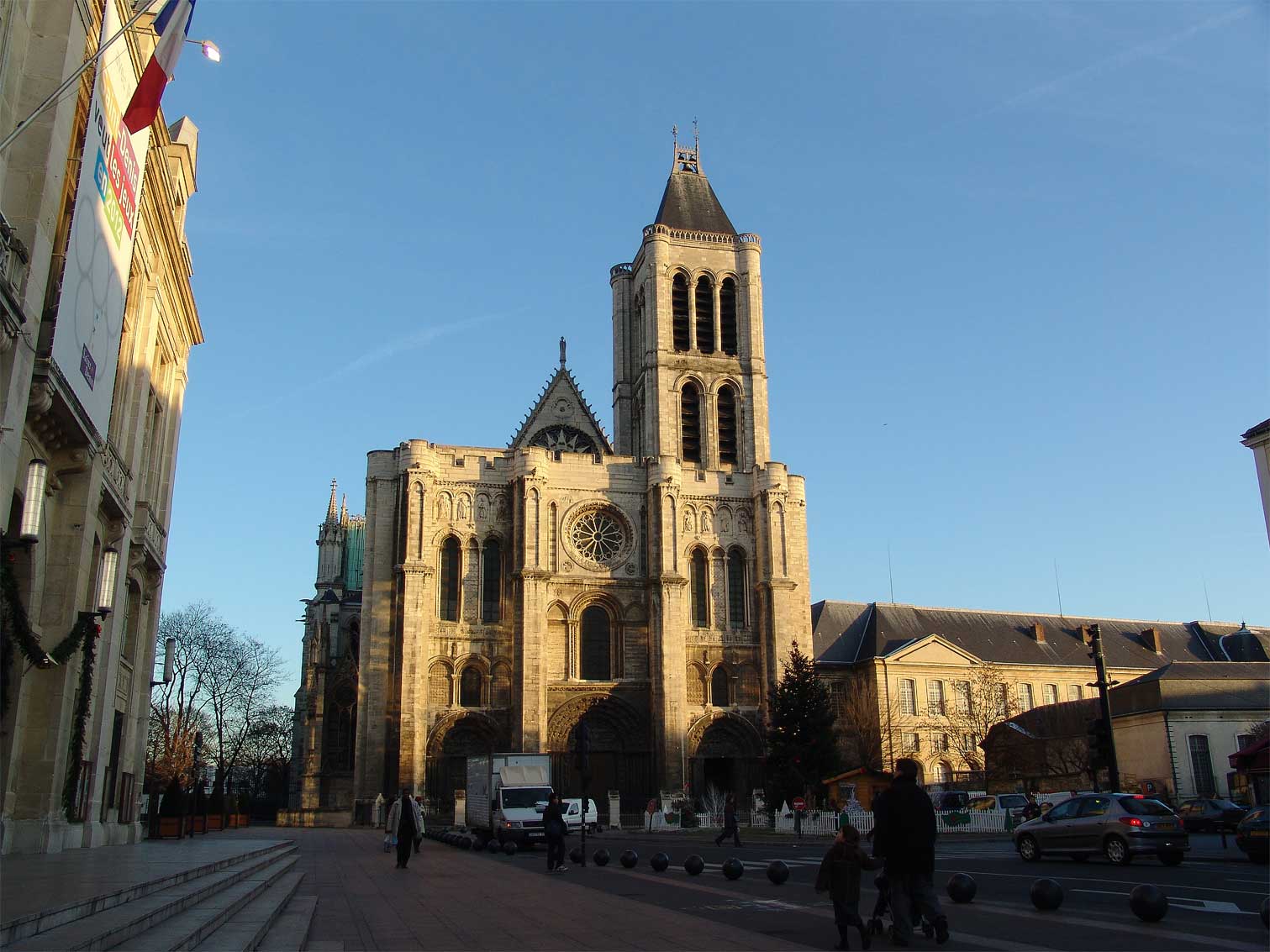 Basílica de Saint-Denis - Saint-Denis | Secret World Trip Planner