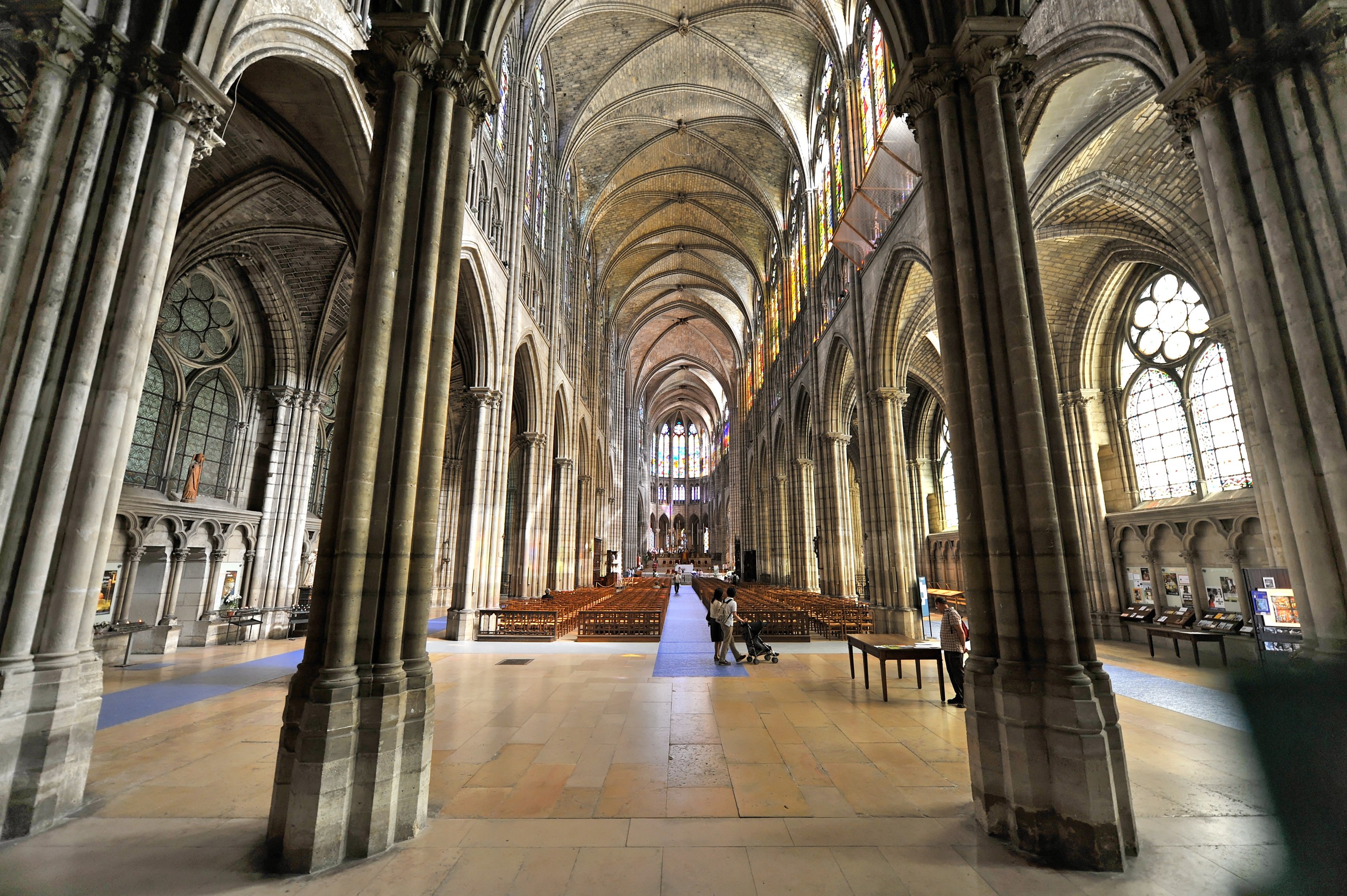 Basílica de Saint-Denis - Saint-Denis | Secret World Trip Planner