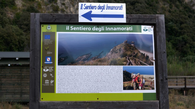 LE CHEMIN DES AMOUREUX - Ascea | Secret World Trip Planner
