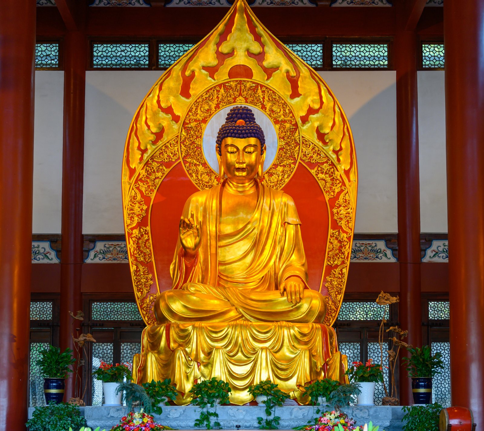 Der Jingci-Tempel ist ein friedliches buddhistisches Kloster - Hangzhou Shi | Secret World Trip Planner