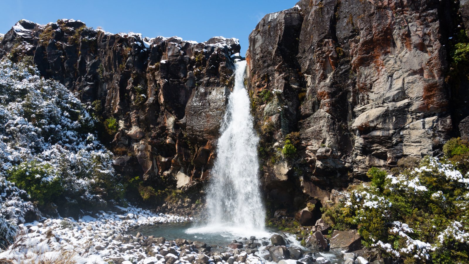 Nueva Zelanda | Cataratas de Taranaki - Tongariro National Park | Secret World Trip Planner