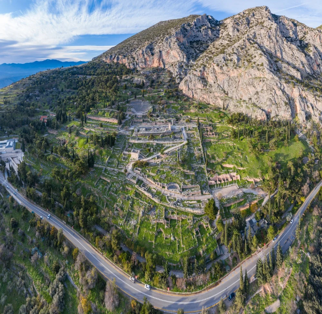 Site archéologique de Delphes - Delfi | Secret World Trip Planner
