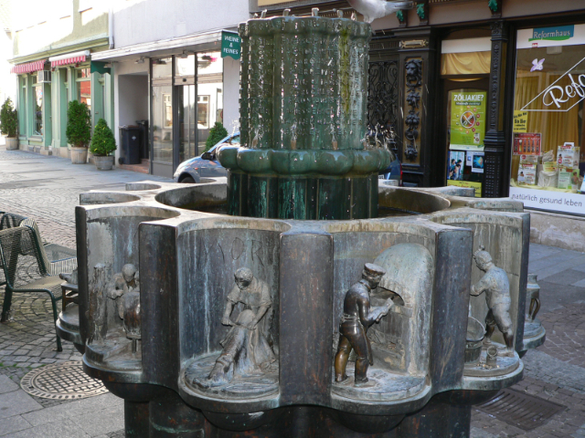 Zunftbrunnen (Air mancur Guild) - Reutlingen | Secret World Trip Planner